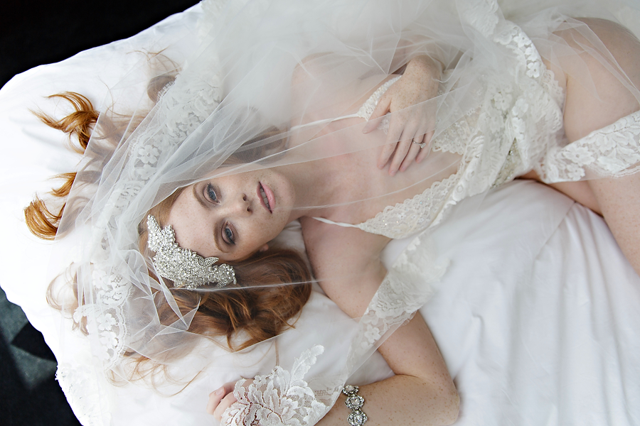 bridal boudoir photographer