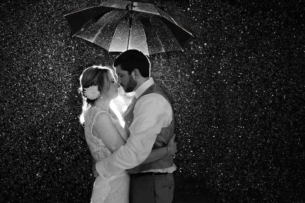 wedding rain photography