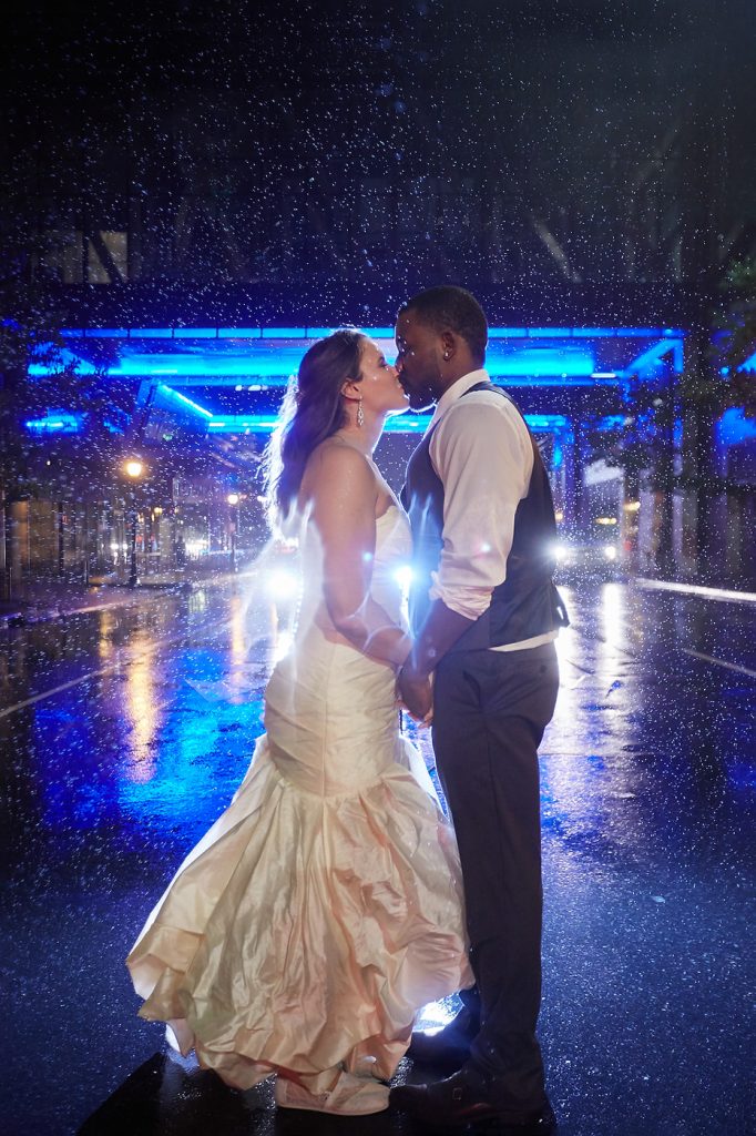 couple in the rain photos photography