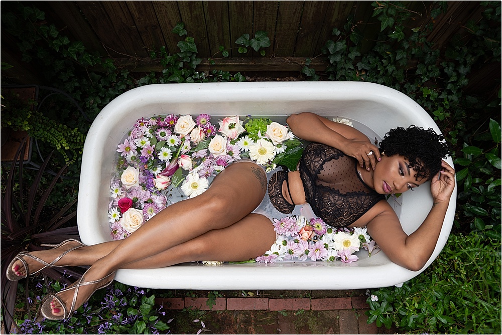 boudoir Charlotte tub photo shoot