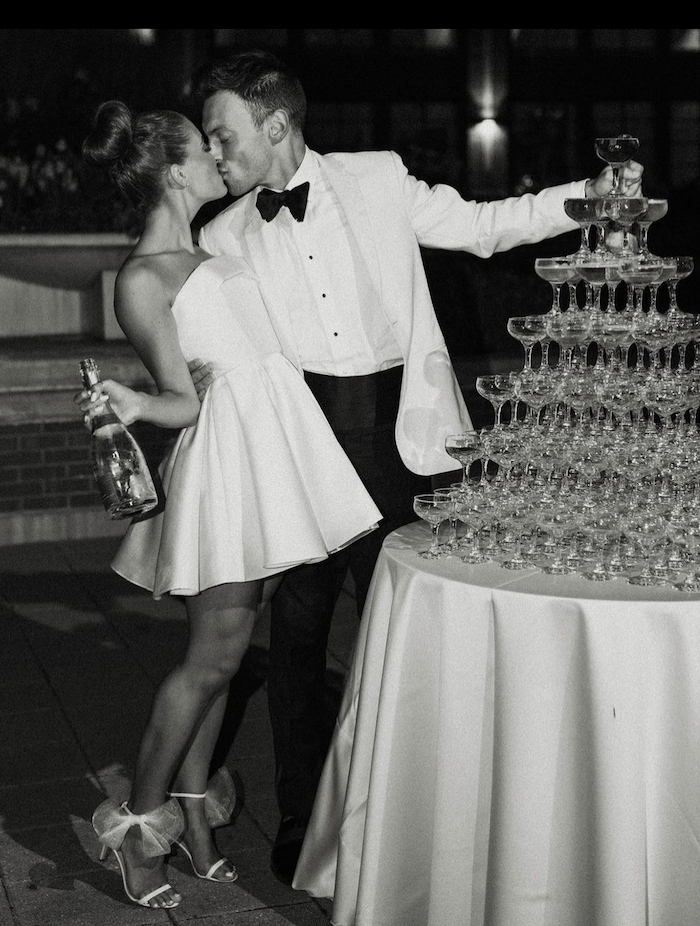champagne tower Wedding Trends of 2024