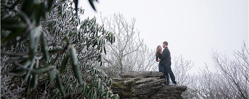 craggy-gardens-engagment-Mountain_photos_