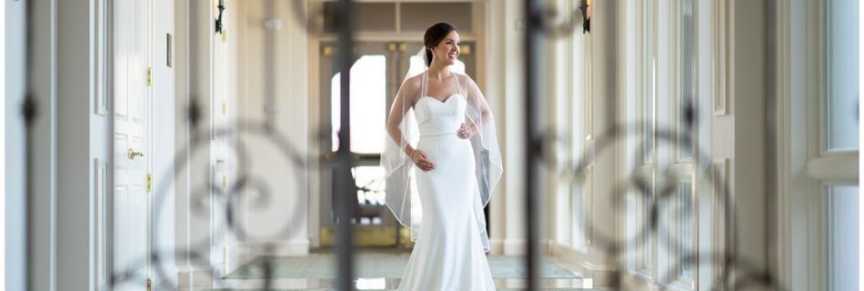 Peninsula Club Bridal portrait photos