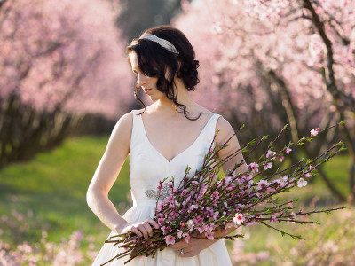 peach tree bridal photos
