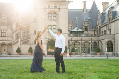 Biltmore Estate engagement photo shoot in Asheville NC